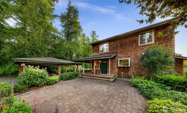 9515 Sunrise Road, Blaine, WA 98230