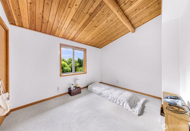 9515 Sunrise Road, Blaine, WA 98230
