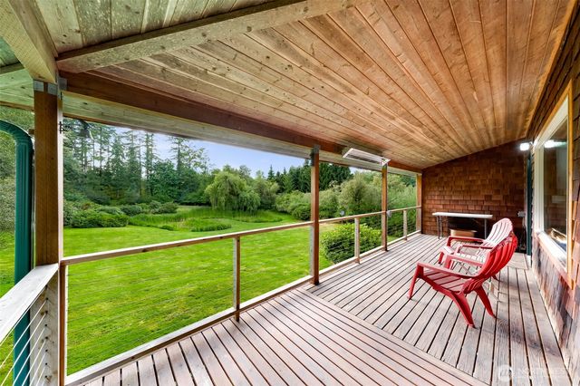 9515 Sunrise Road, Blaine, WA 98230