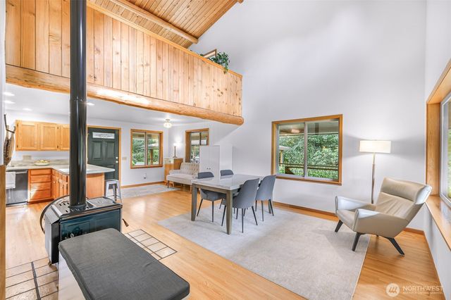9515 Sunrise Road, Blaine, WA 98230