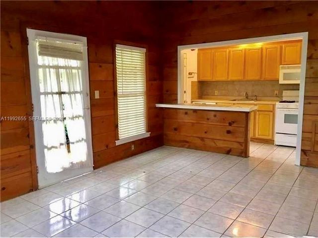 809 NE 17th Ave 1, Fort Lauderdale, FL 33304