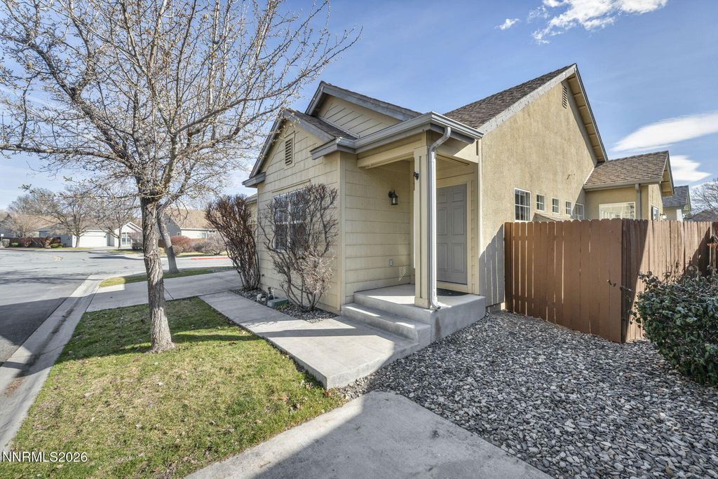 Image 3 of property listing at 5421 Desert Peach Drive, Sparks, NV 89436