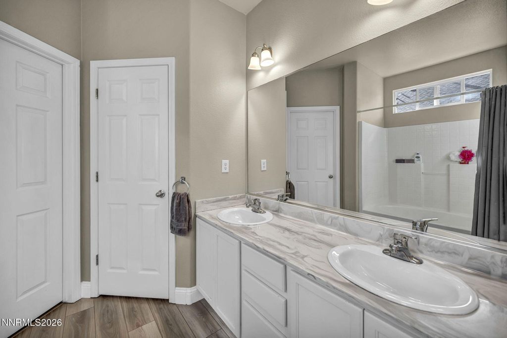 Image 31 of property listing at 5421 Desert Peach Drive, Sparks, NV 89436