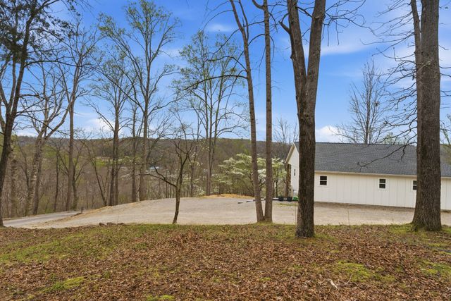 716 Still Point Rd, Smithville, TN 37166