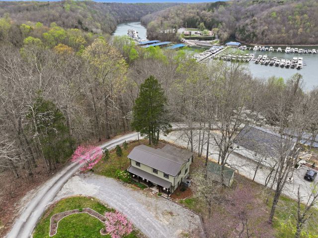 716 Still Point Rd, Smithville, TN 37166