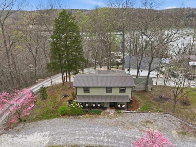 716 Still Point Rd, Smithville, TN 37166
