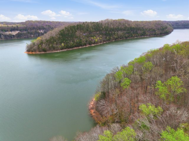 716 Still Point Rd, Smithville, TN 37166