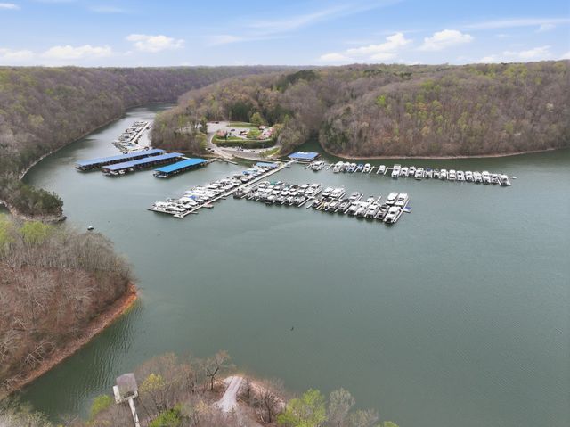 716 Still Point Rd, Smithville, TN 37166