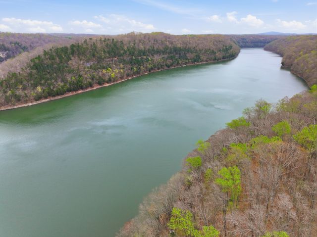 716 Still Point Rd, Smithville, TN 37166