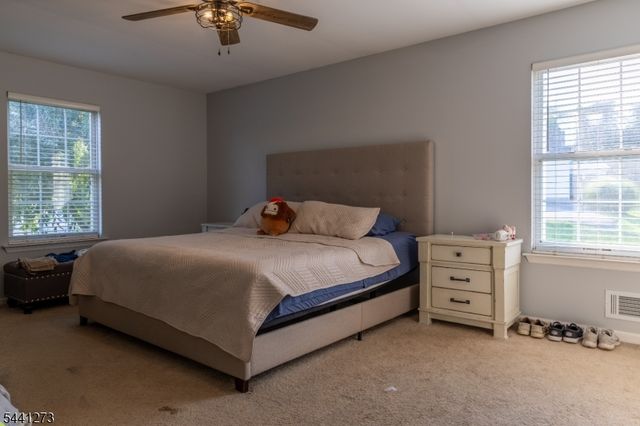 4 Fox Chase Rd, White Twp., NJ 07863