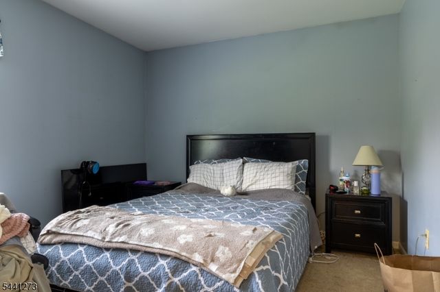 4 Fox Chase Rd, White Twp., NJ 07863