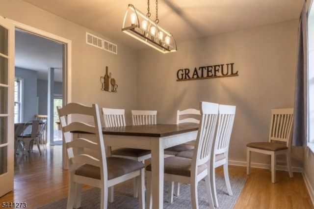 4 Fox Chase Rd, White Twp., NJ 07863