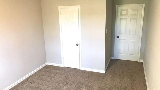 205 Grantham Road, Baytown, TX 77521