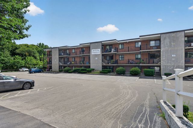 14 Arizona Ter 8, Arlington, MA 02474