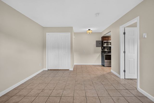 14 Arizona Ter 8, Arlington, MA 02474