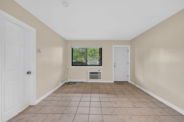 14 Arizona Ter 8, Arlington, MA 02474
