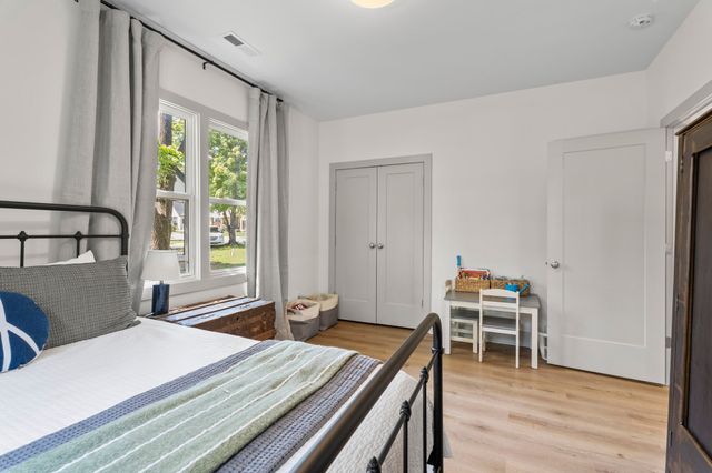 1118 Riverwood Dr, Nashville, TN 37216