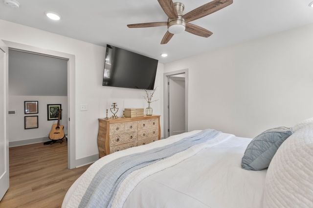 1118 Riverwood Dr, Nashville, TN 37216