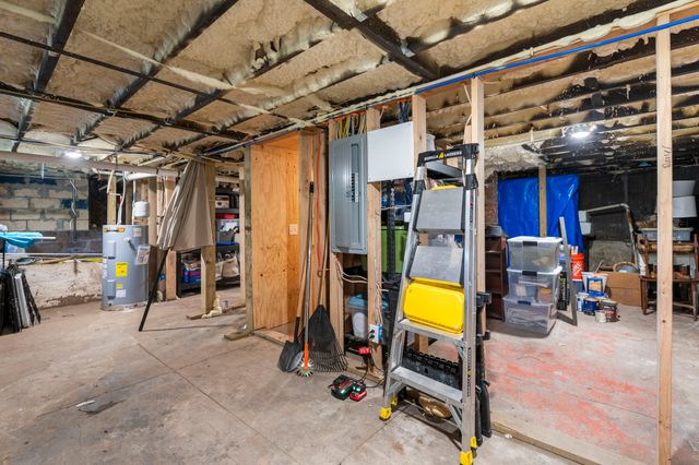 1118 Riverwood Dr, Nashville, TN 37216