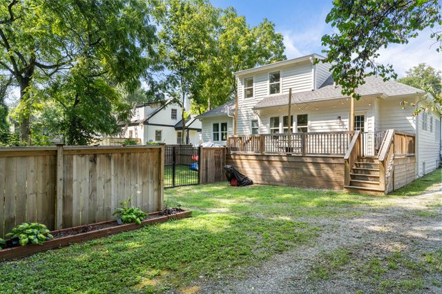 1118 Riverwood Dr, Nashville, TN 37216