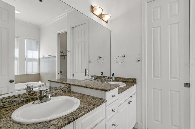 3010 W STOVALL STREET E, Tampa, FL 33629