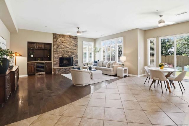 691 Center Stage Glen, Escondido, CA 92025