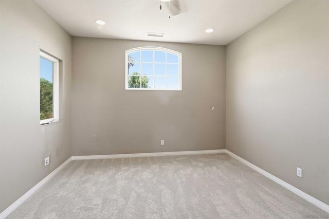 691 Center Stage Glen, Escondido, CA 92025