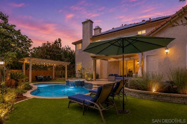691 Center Stage Glen, Escondido, CA 92025