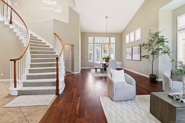 691 Center Stage Glen, Escondido, CA 92025
