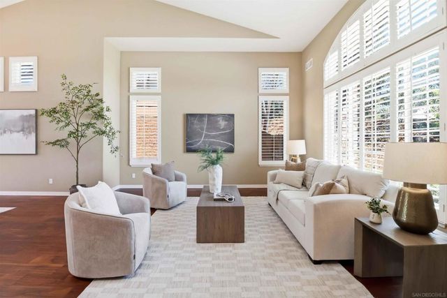 691 Center Stage Glen, Escondido, CA 92025