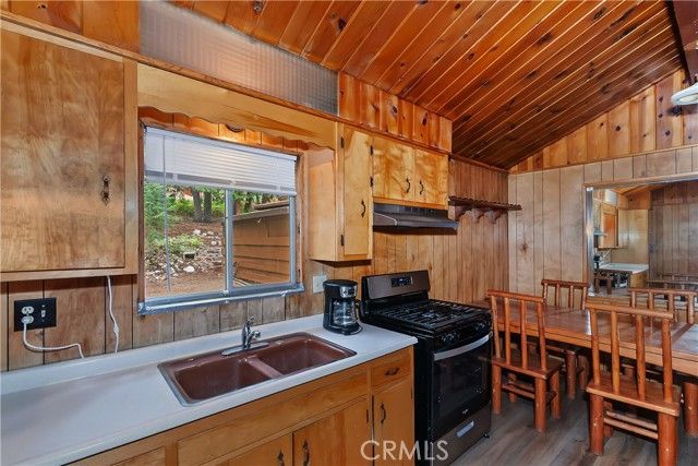 43115 Moonridge Road, Big Bear Lake, CA 92315