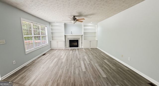 326 Canterbury Place Drive, Suwanee, GA 30024