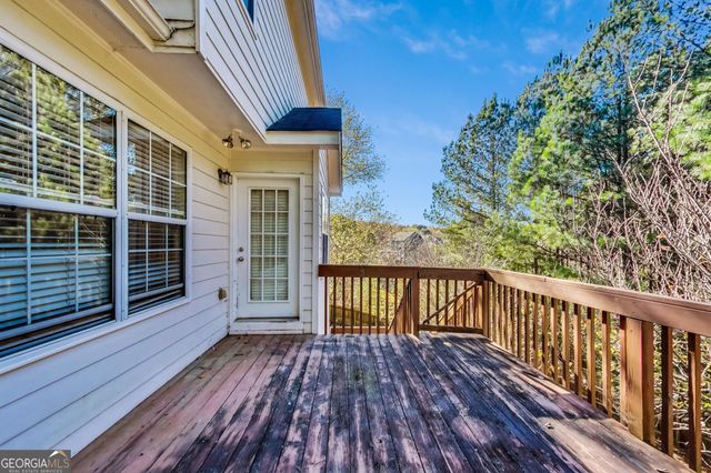 326 Canterbury Place Drive, Suwanee, GA 30024