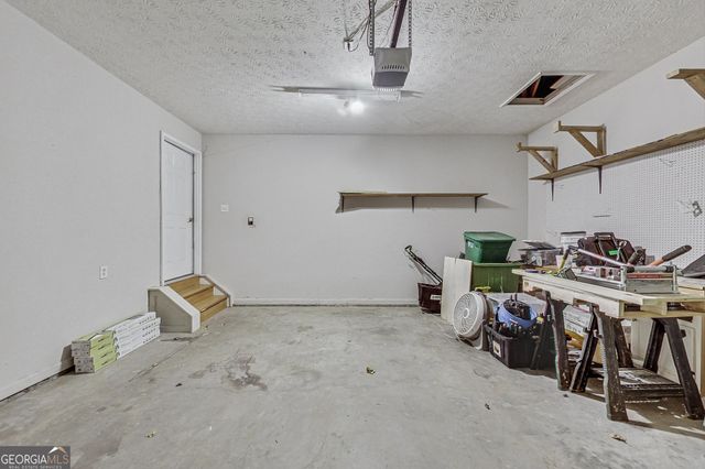 326 Canterbury Place Drive, Suwanee, GA 30024