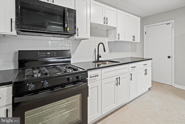 306 CAPITOL CT, Baltimore, MD 21221