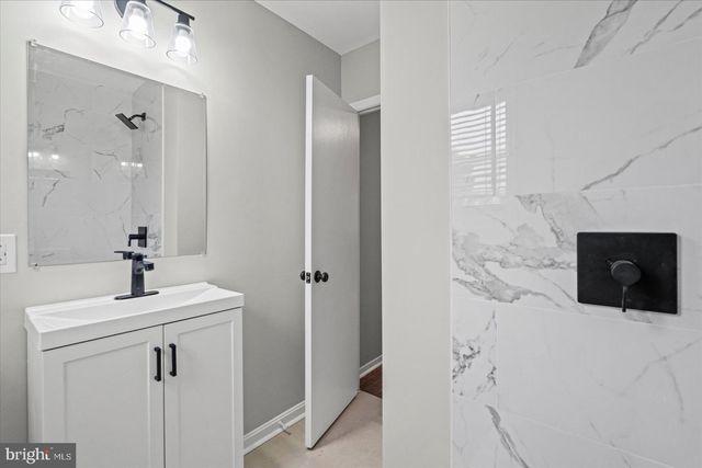 306 CAPITOL CT, Baltimore, MD 21221