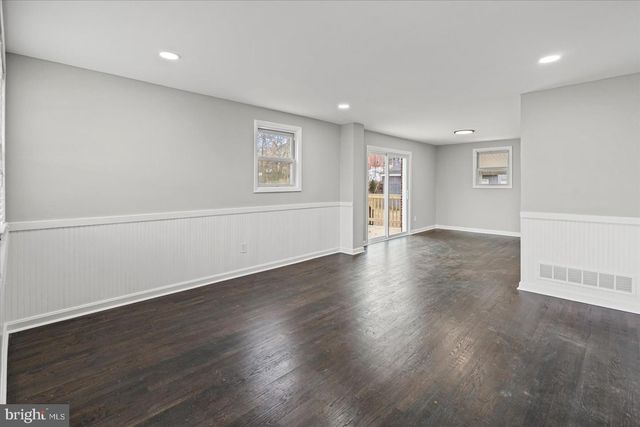 306 CAPITOL CT, Baltimore, MD 21221