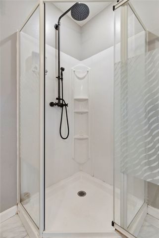 16295 Cypress Lane, Rogers, AR 72756