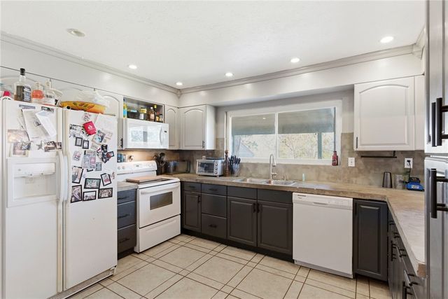 16295 Cypress Lane, Rogers, AR 72756