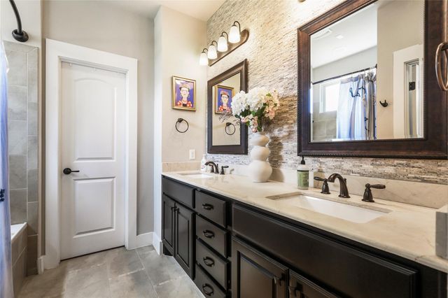 9407 McKnight LOOP 9, Austin, TX 78717