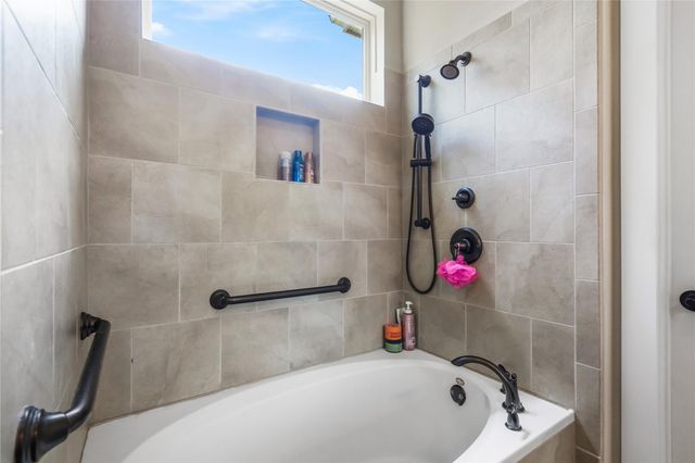 9407 McKnight LOOP 9, Austin, TX 78717