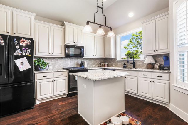 9407 McKnight LOOP 9, Austin, TX 78717