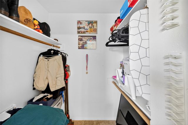 6975 Chasewood Drive, Houston, TX 77489