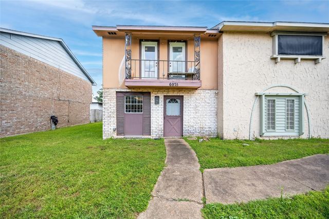 6975 Chasewood Drive, Houston, TX 77489