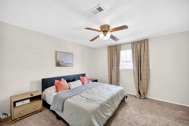 6975 Chasewood Drive, Houston, TX 77489