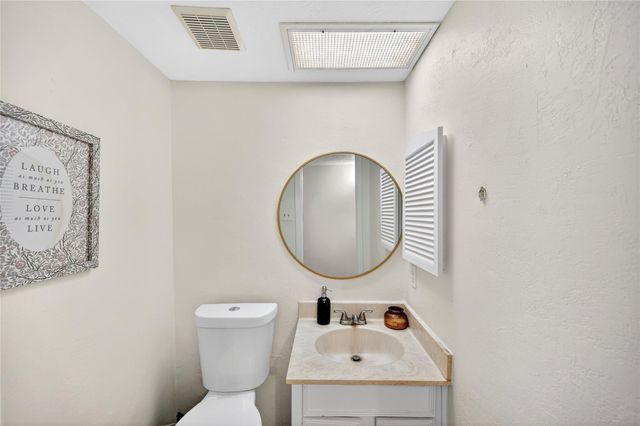 6975 Chasewood Drive, Houston, TX 77489