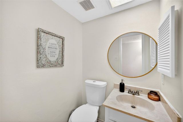 6975 Chasewood Drive, Houston, TX 77489