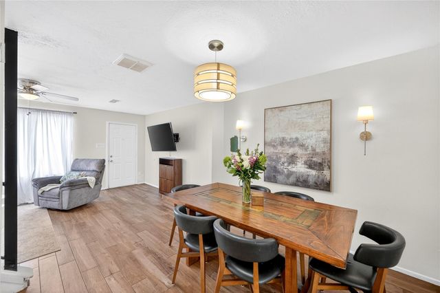 6975 Chasewood Drive, Houston, TX 77489