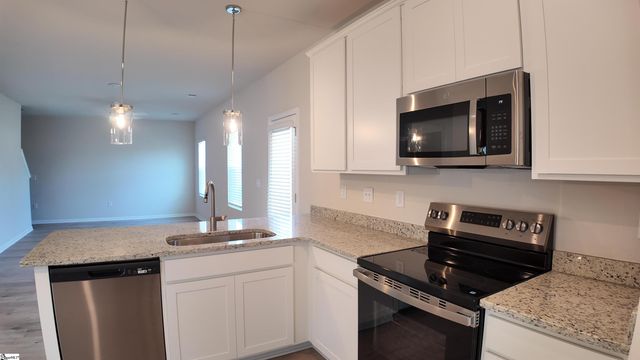 609 Silver Fir Street, Piedmont, SC 29673
