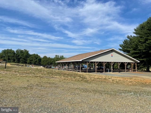 301 302 Mocanaqua Ln #Glen 3, Earleville, MD 21919